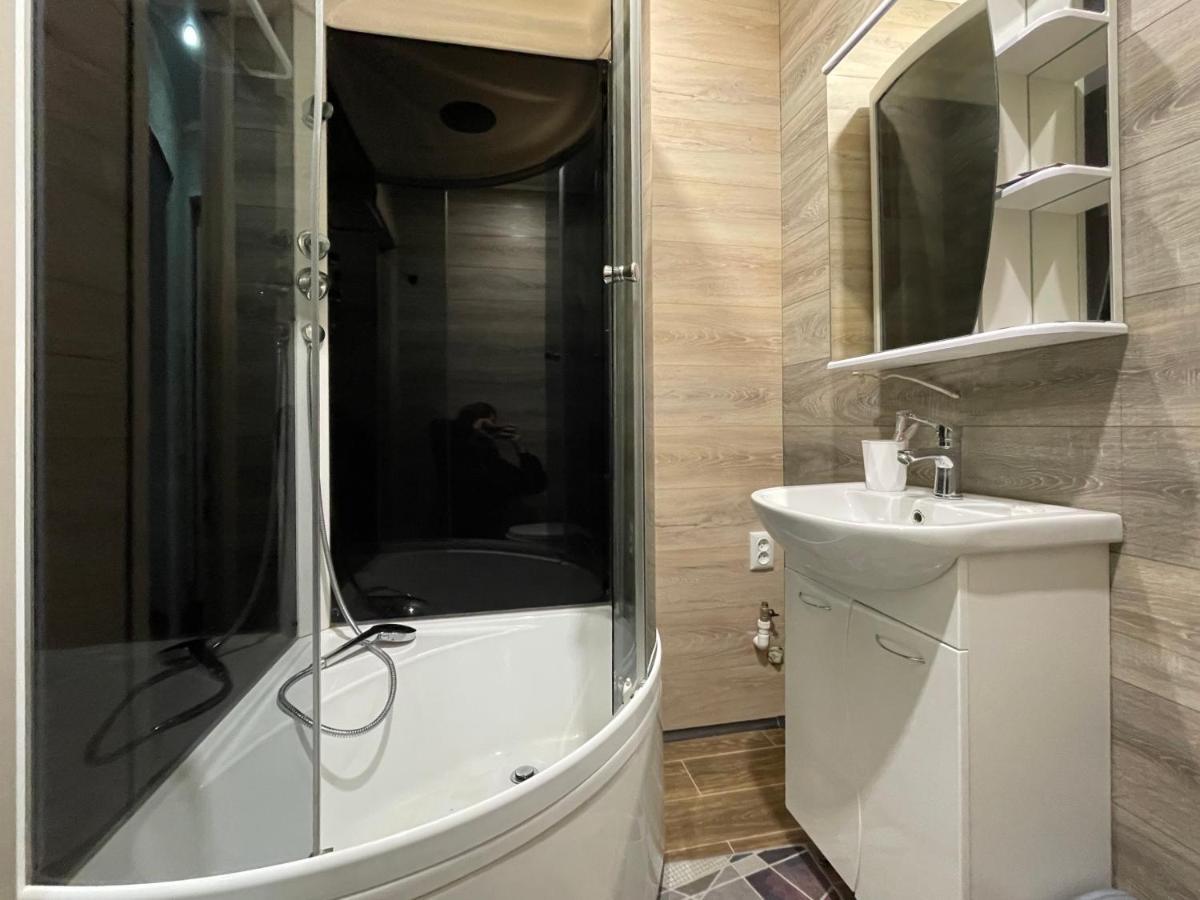 Абая 68 Квартира В Центре, 4 Спальных Места Petropavlovsk Esterno foto